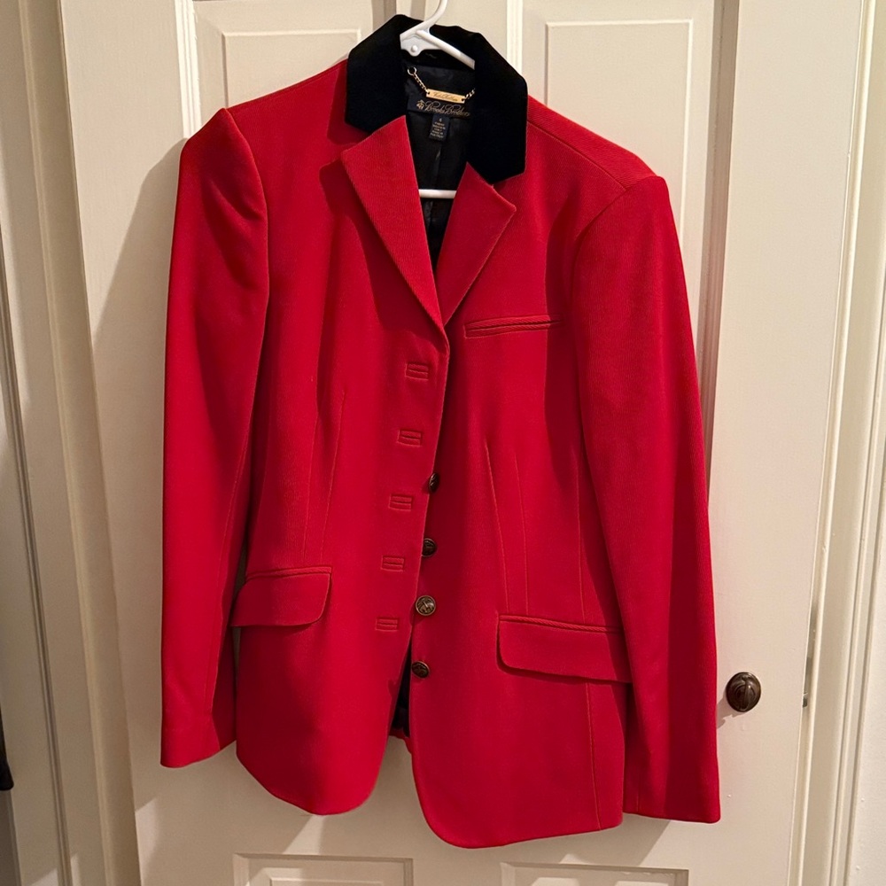 Brooks Brothers Chic Red Blazer with Black velvet Collar